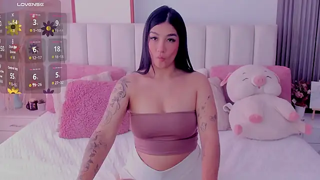 Skcarlet beckett online show from 10.24.25