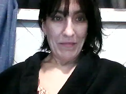 Snapshot of SunnyAmorre chatting on 12.19.24 SunnyAmorre online show from 12.19.24