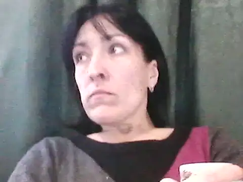 Snapshot of SunnyAmorre chatting on 12.21.24 SunnyAmorre online show from 12.21.24