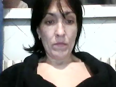 Snapshot of SunnyAmorre chatting on 12.23.24 SunnyAmorre online show from 12.23.24