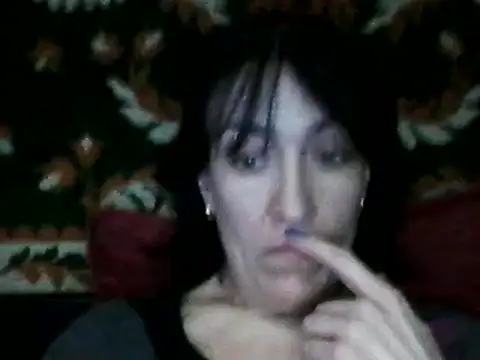 Snapshot of SunnyAmorre chatting on 12.27.24 SunnyAmorre online show from 12.27.24