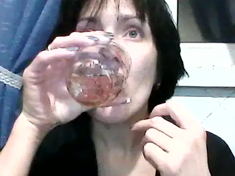 Snapshot of SunnyAmorre chatting on 12.31.24 SunnyAmorre online show from 12.31.24