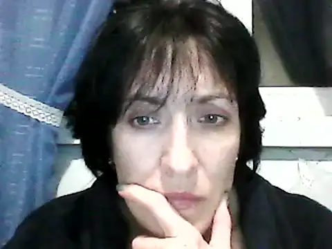 Snapshot of SunnyAmorre chatting on 01.01.25 SunnyAmorre online show from 01.01.25