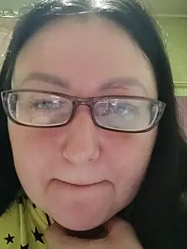 Snapshot of Rini333 chatting on 09.10.25 Rini333 online show from 09.10.25