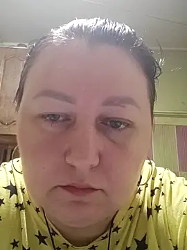 Snapshot of Rini333 chatting on 09.16.25 Rini333 online show from 09.16.25