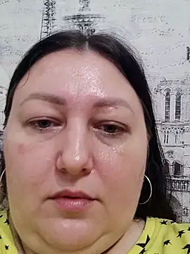 Snapshot of Rini333 chatting on 09.17.25 Rini333 online show from 09.17.25