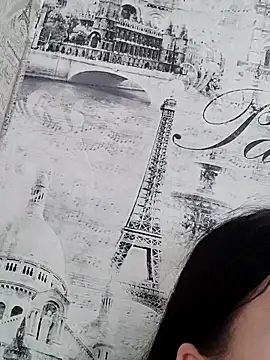 Snapshot of Rini333 chatting on 10.02.25 Rini333 online show from 10.02.25