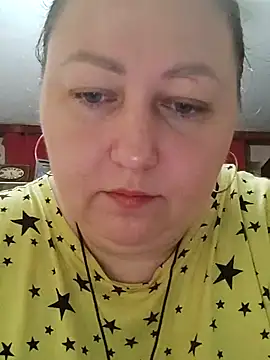 Snapshot of Rini333 chatting on 10.05.25 Rini333 online show from 10.05.25