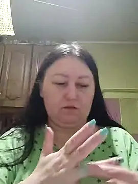 Snapshot of Rini333 chatting on 10.28.25 Rini333 online show from 10.28.25