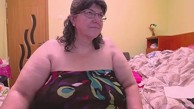 HugeTits online show from 03.23.26