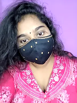 Snapshot of riya-baby chatting on 12.04.24 riya-baby online show from 12.04.24