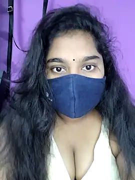 Snapshot of riya-baby chatting on 12.22.24 riya-baby online show from 12.22.24