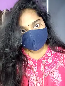 Snapshot of riya-baby chatting on 01.11.25 riya-baby online show from 01.11.25