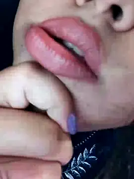 Srishtijain51 online show from 01.05.25