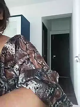 Srishtijain51 online show from 02.08.25