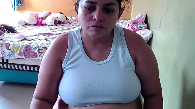 yulieth bbw online show from 12.04.25