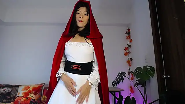 maggie kay online show from 10.31.25