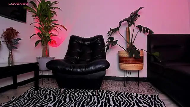 maggie kay online show from 07.11.26