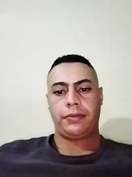 Snapshot of Iml22m chatting on 12.02.25 Iml22m online show from 12.02.25