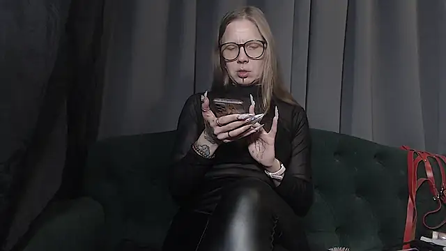 alexandra zaryanova online show from 04.25.26