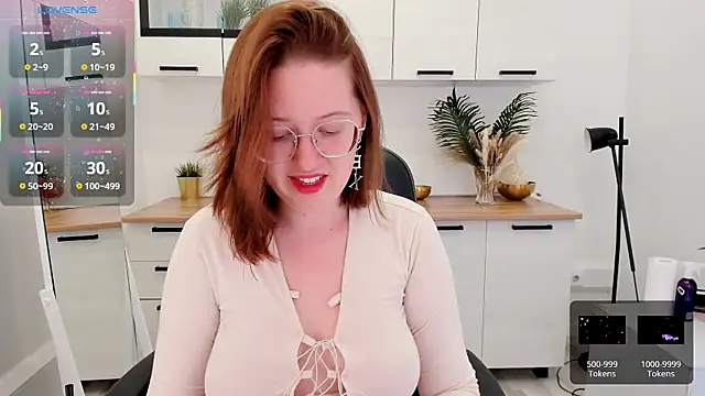 Snapshot of Charmy_Gracy chatting on 05.30.26 Charmy Gracy online show from 05.30.26