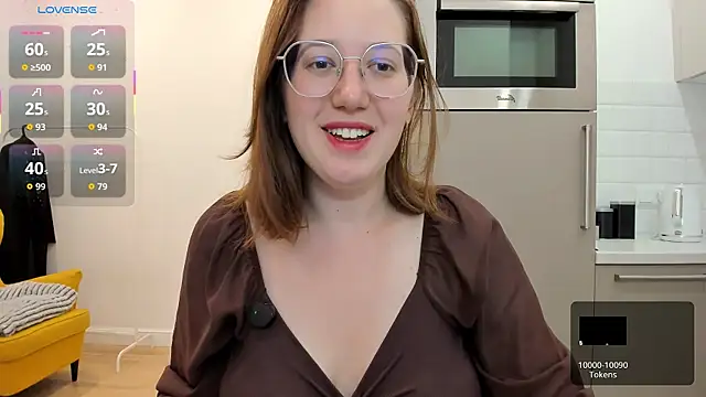 Snapshot of Charmy_Gracy chatting on 06.26.26 Charmy Gracy online show from 06.26.26