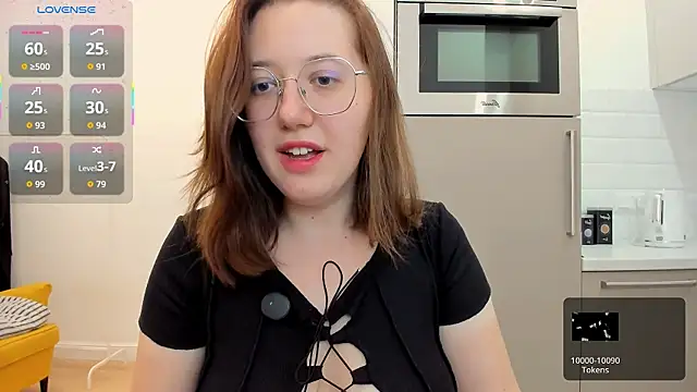 Snapshot of Charmy_Gracy chatting on 07.17.26 Charmy Gracy online show from 07.17.26