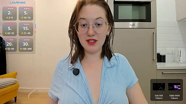 Snapshot of Charmy_Gracy chatting on 07.24.26 Charmy Gracy online show from 07.24.26
