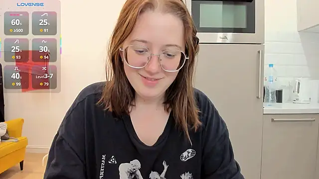 Snapshot of Charmy_Gracy chatting on 07.26.26 Charmy Gracy online show from 07.26.26