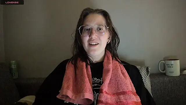 Snapshot of Charmy_Gracy chatting on 08.09.26 Charmy Gracy online show from 08.09.26