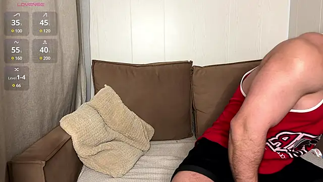 Snapshot of michaelbradleu chatting on 03.08.25 michaelbradleu online show from 03.08.25