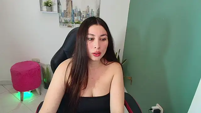 Snapshot of bella_99_ chatting on 09.20.25 bella 99 online show from 09.20.25