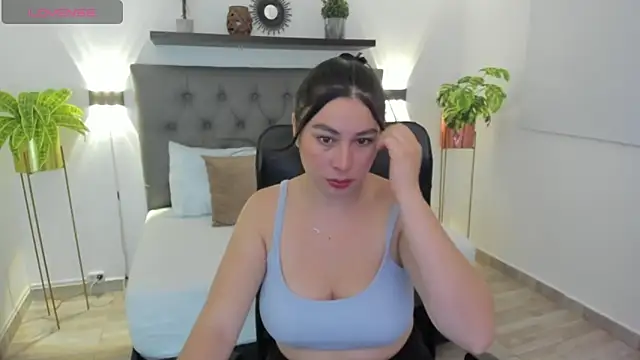 Snapshot of bella_99_ chatting on 03.07.26 bella 99 online show from 03.07.26