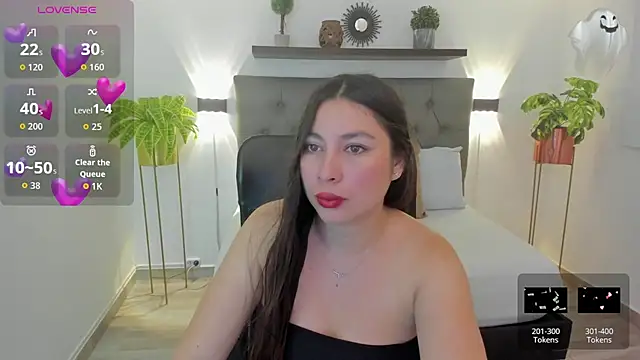 Snapshot of bella_99_ chatting on 03.11.26 bella 99 online show from 03.11.26