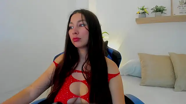 Snapshot of bella_99_ chatting on 07.20.26 bella 99 online show from 07.20.26