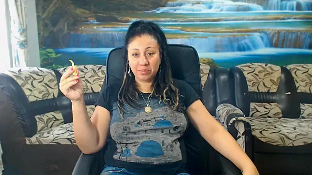 MoistMady online show from 10.23.25