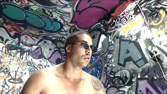 Snapshot of Justin_Frank chatting on 03.12.25 Justin Frank online show from 03.12.25