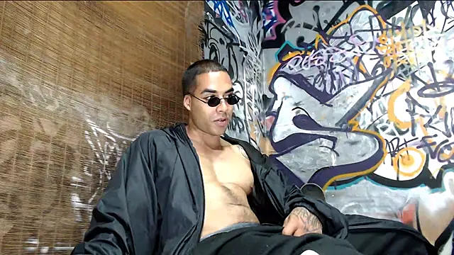 Snapshot of Justin_Frank chatting on 03.13.25 Justin Frank online show from 03.13.25