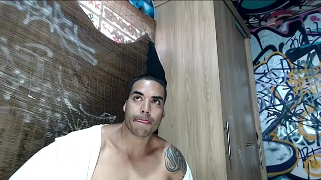 Snapshot of Justin_Frank chatting on 11.29.25 Justin Frank online show from 11.29.25