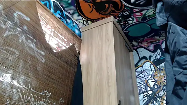 Snapshot of Justin_Frank chatting on 12.15.25 Justin Frank online show from 12.15.25