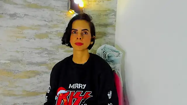 Amelia Myers online show from 12.18.25