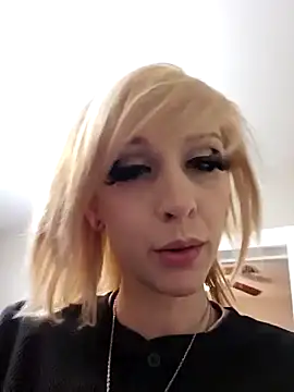 Snapshot of AmethystFoxx chatting on 01.17.25 AmethystFoxx online show from 01.17.25