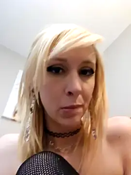 Snapshot of AmethystFoxx chatting on 03.12.25 AmethystFoxx online show from 03.12.25