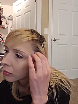 Snapshot of AmethystFoxx chatting on 05.21.26 AmethystFoxx online show from 05.21.26