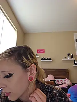 Snapshot of AmethystFoxx chatting on 06.20.26 AmethystFoxx online show from 06.20.26