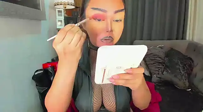 Snapshot of AsianHotieTS chatting on 01.18.25 AsianHotieTS online show from 01.18.25