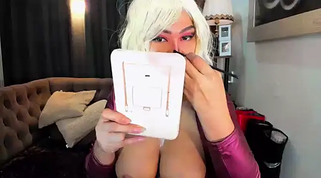 Snapshot of AsianHotieTS chatting on 02.15.25 AsianHotieTS online show from 02.15.25