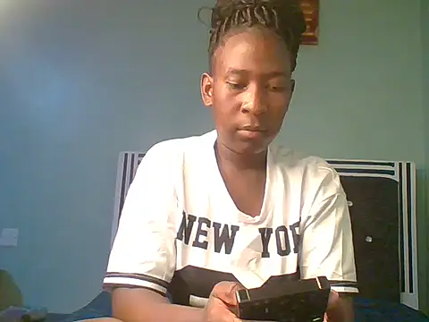 Snapshot of blackcuteebony chatting on 12.15.25 blackcuteebony online show from 12.15.25