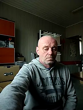 Snapshot of wilkalfa chatting on 10.27.25 wilkalfa online show from 10.27.25