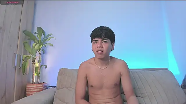 tomdrew69 online show from 10.24.25